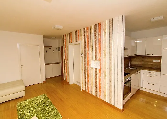 Bohinjskih 7 بوينج