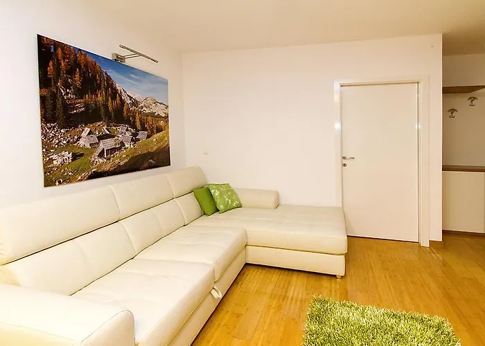 Apartment Bohinjskih 7